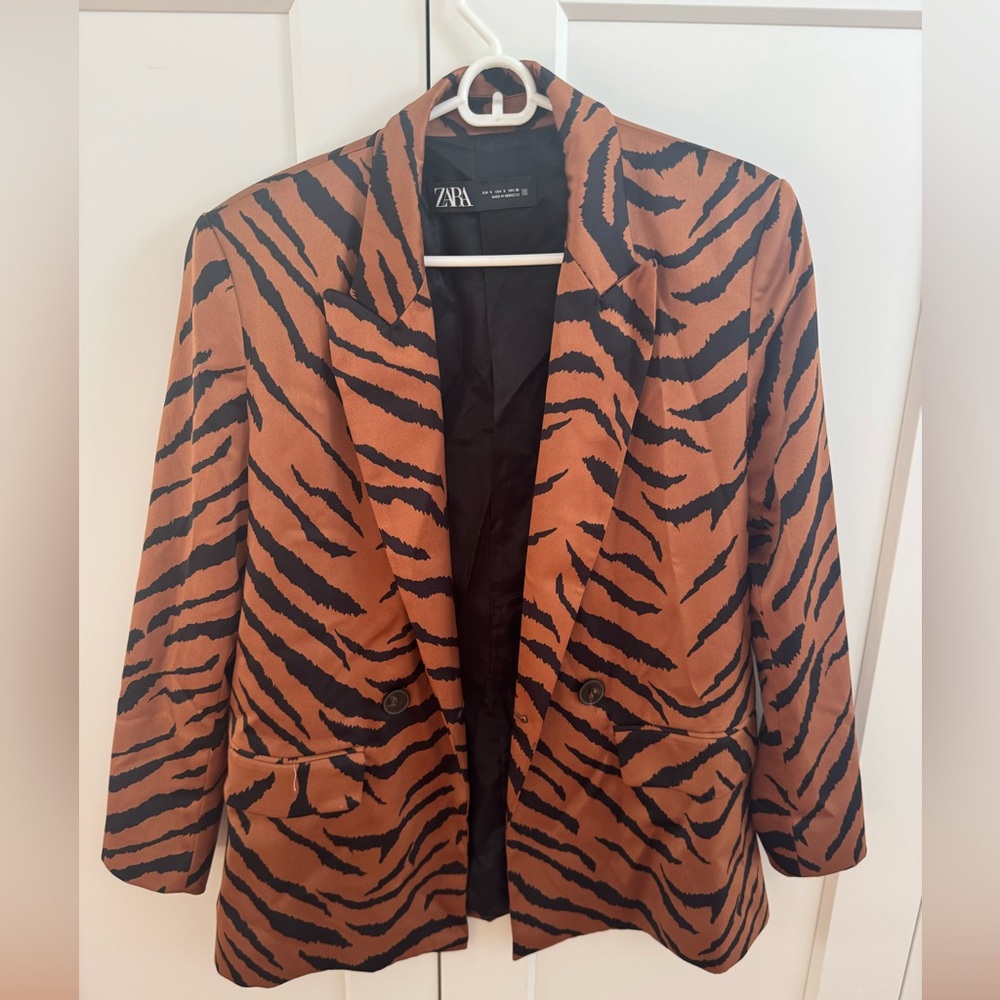 Zara Tiger Print Blazer Size Small